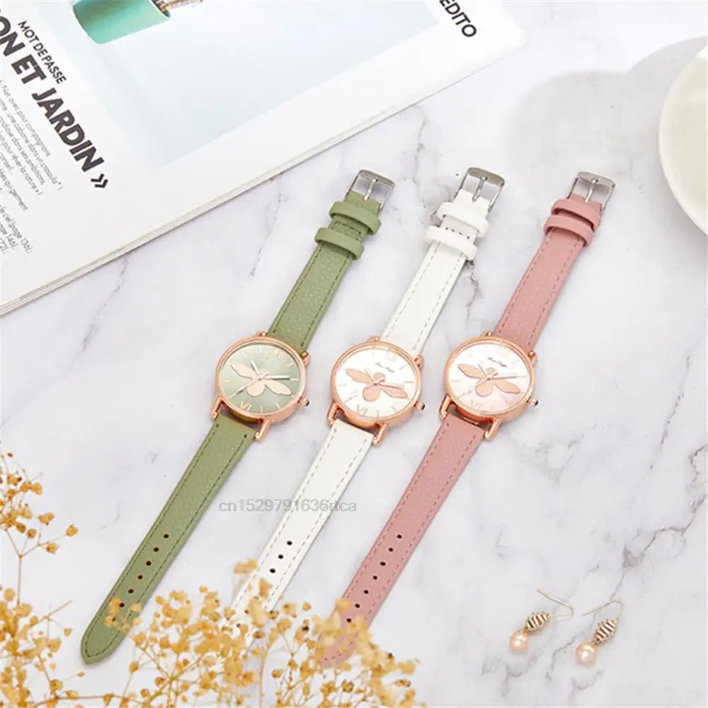 Simple Little Insects Design Women Watches Vintage Green Leather Ladies Luxury Wristwatches Fashion Casual Female Quartz Clock