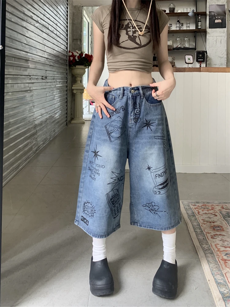 

Women's Graffiti Print Pattern Denim Shorts Summer Quarter Bottoms Wide Leg Capris Female High Waist Straight Calf-length Jeans