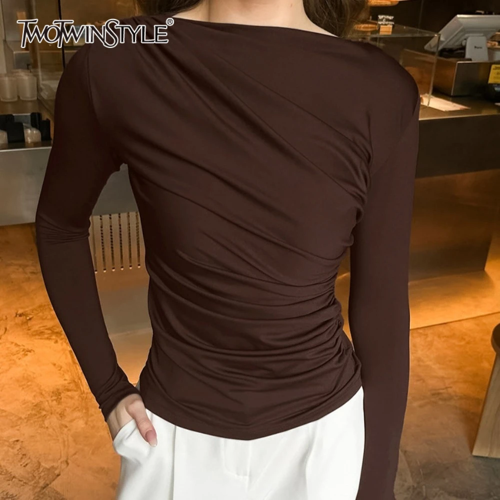 

TWOTWINSTYLE Solid Temperament Pleated Design T Shirt for Women Round Neck Long Sleeve Slimming Hot Girl Style Tees Female New