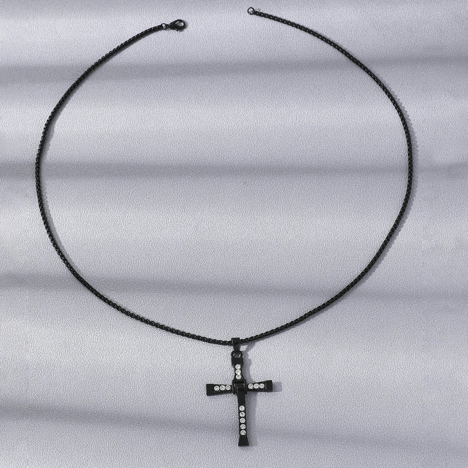 Dominic Toretto The Fast and The Furious Celebrity Vin Diesel Item Crystal Jesus Men Cross Pendant Necklace Gift Jewelry