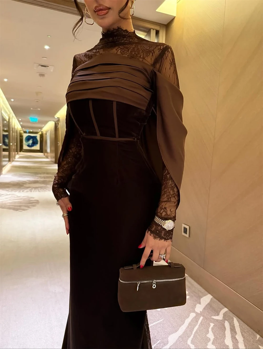 

Customized Simple russet Velvet Evening Dress Formal O-Neck Long Sleeves Celebrity Gowns Sexy Mermaid Court Train Party Dresses