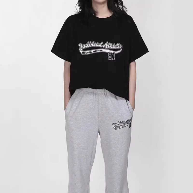 คุณภาพสูง LooseTT เสื้อผู้หญิงฤดูร้อน South Korea Niche Design ปักแขนสั้นสีทึบสาวร้อนแขนสั้น