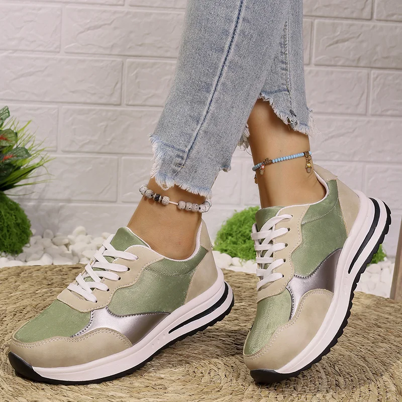 2025 جديد مزيج اللون منصة أحذية رياضية النساء مريحة الدانتيل متابعة أحذية رياضية غير رسمية امرأة الموضة عدم الانزلاق سميكة وحيد أحذية التنس