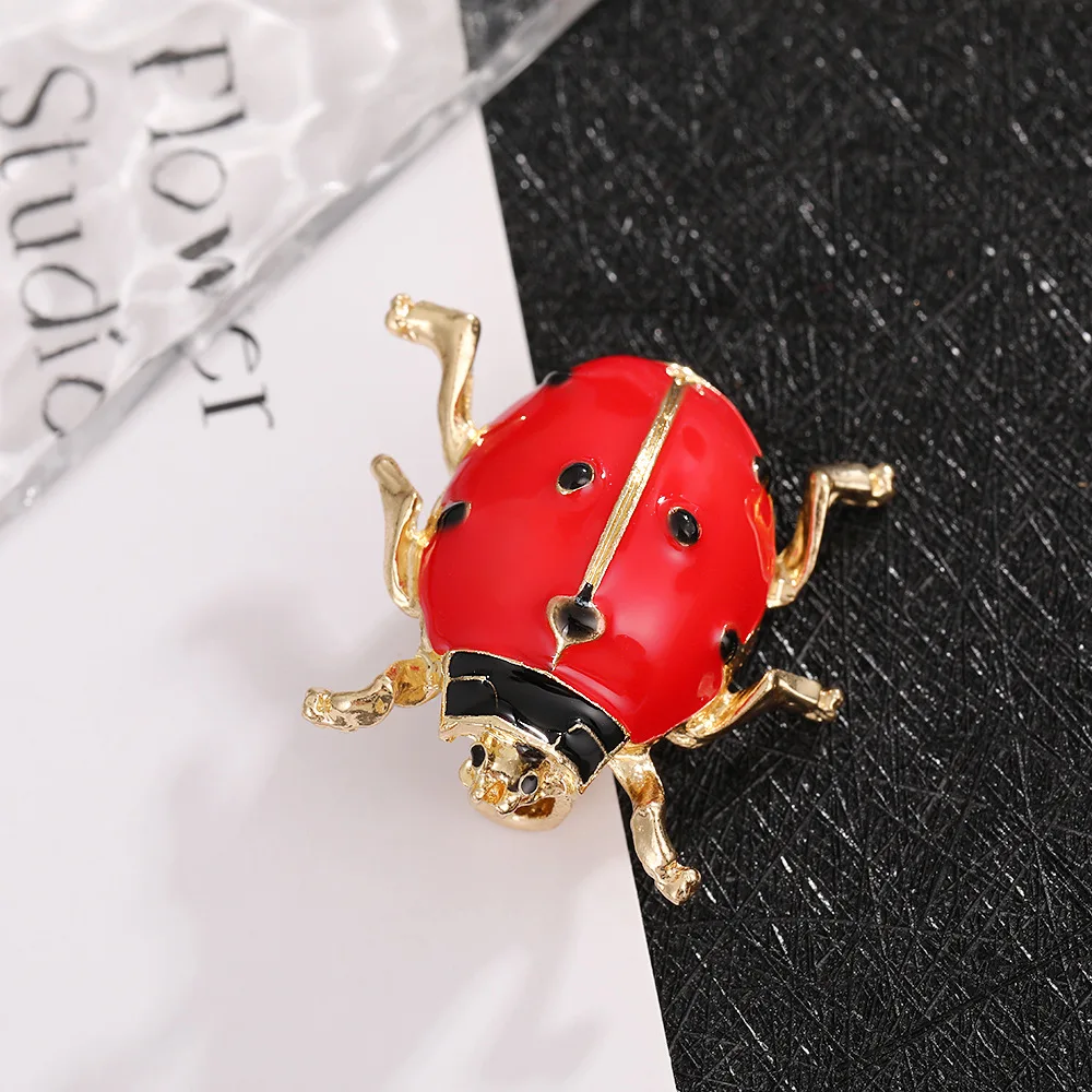 

2PC set cute seven-star ladybug lacquer brooch retro bow set crystal pin fashion pearl pendant hanging jewelry