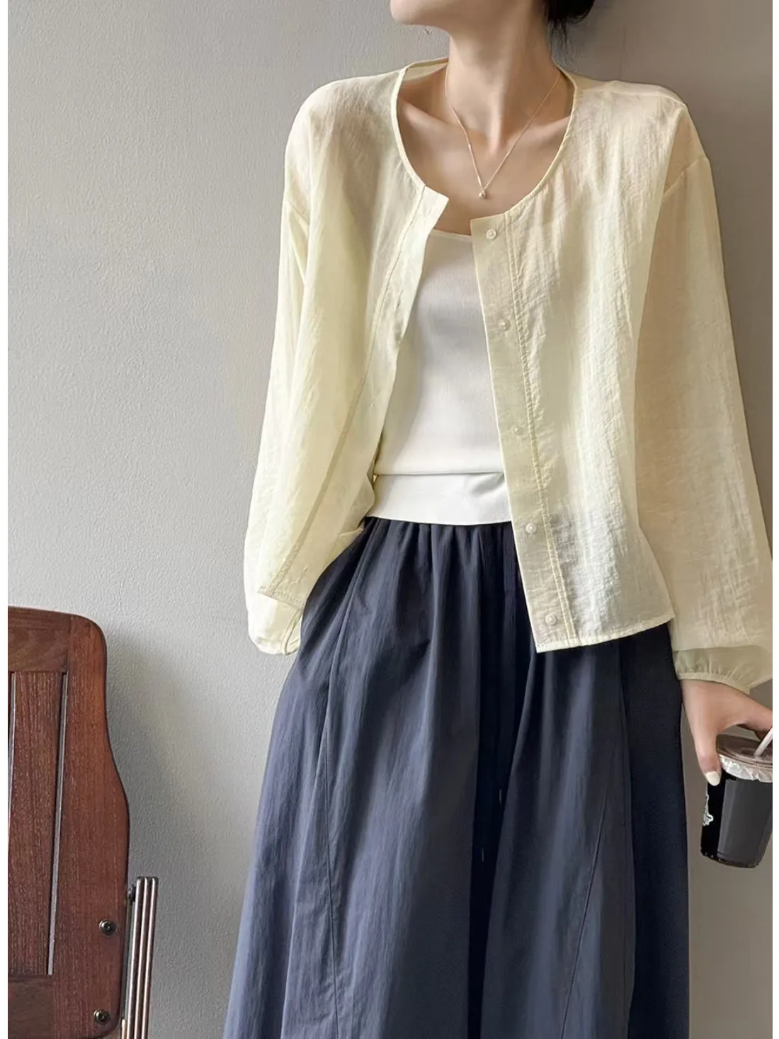 

Unique round Neck Long Sleeve Thin Sun Protection Shirt Casual Loose Women's Spring 2026 New Style High-End Feeling Top