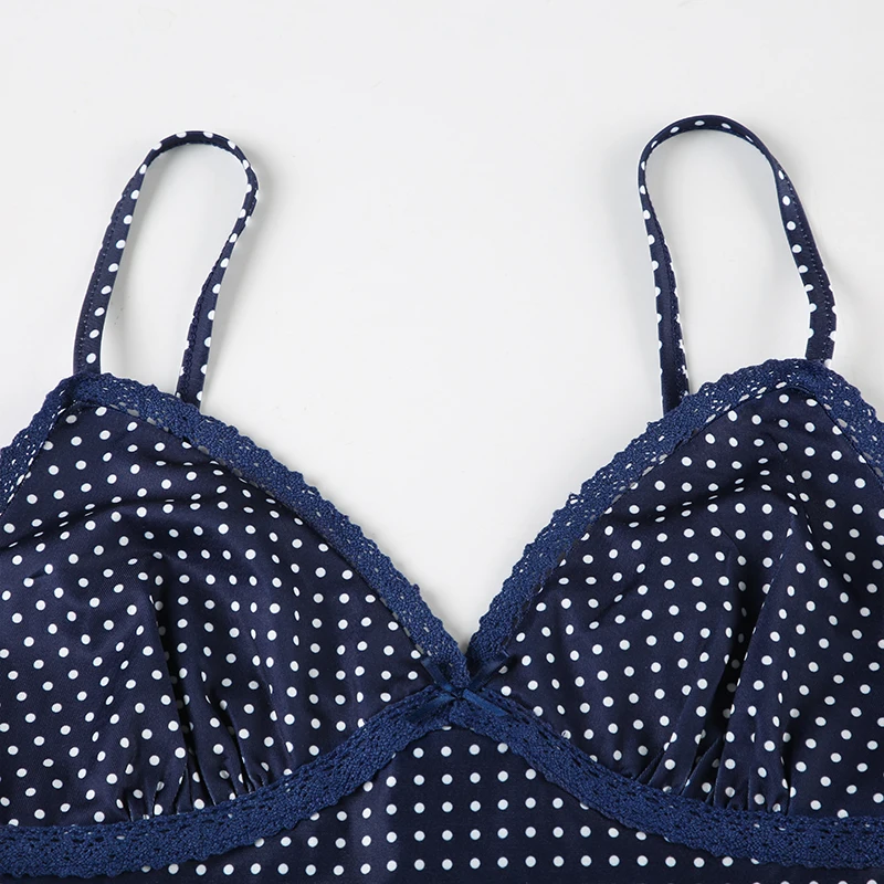 SUCHCUTE Coquette Retro Damen Polka Dot Camisole V-Ausschnitt Spitzenbesatz Spaghettiträger Gerafftes Slim Fit Blaues Y2K Ausgeh-Crop-Tanktop – Detail 6