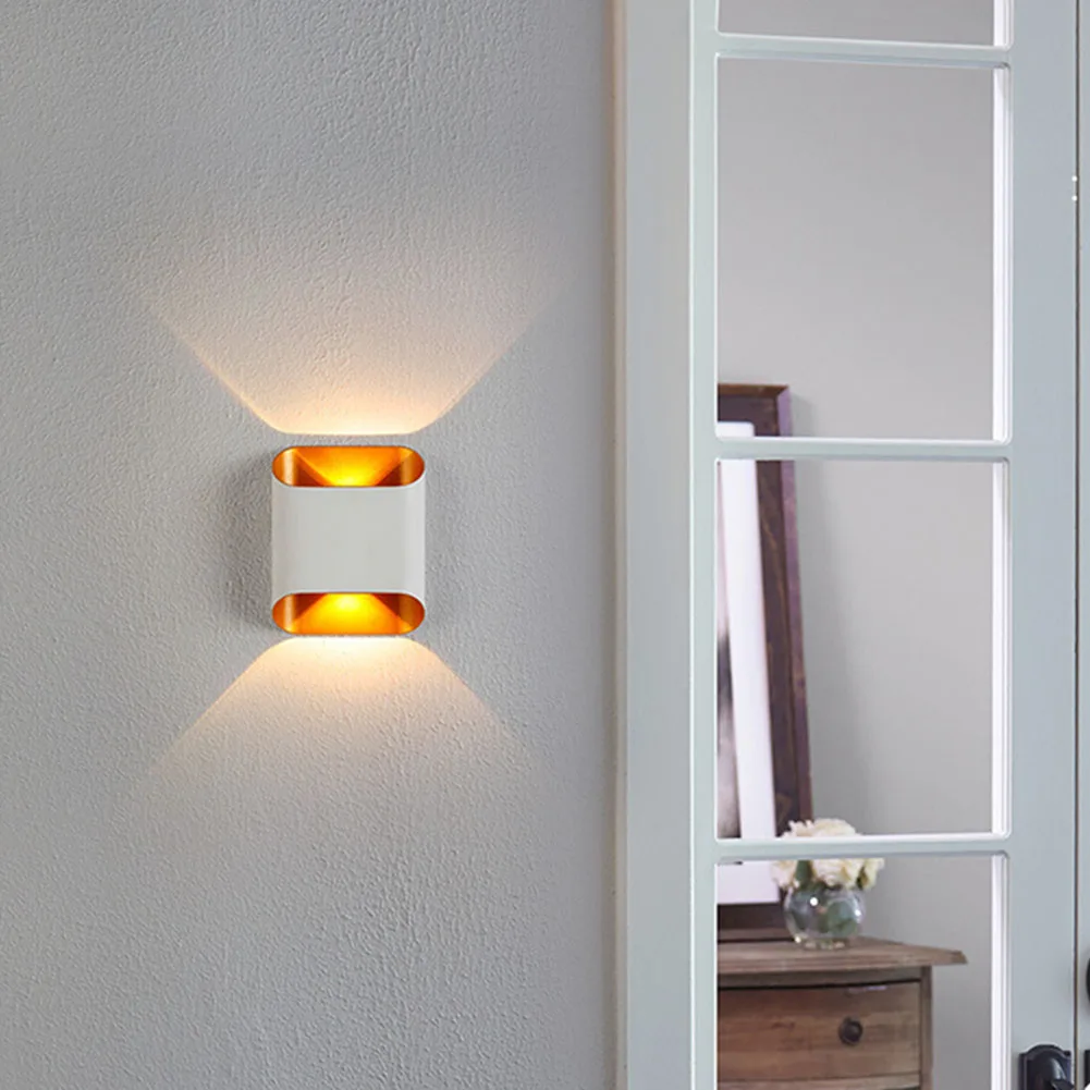 Modern and Minimalist Outdoor Waterproof Wall Lamp Balcony Outdoor Corridor Decoration LED Light Garden Courtyard Wall Lamp view 3