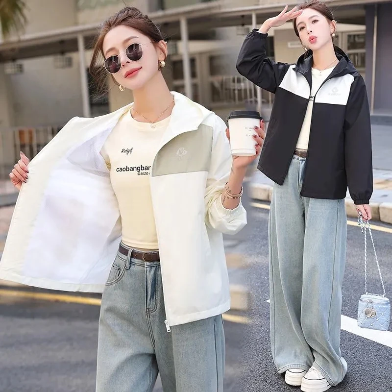 เสื้อแจ็คเก็ตกันลมกันน้ำสำหรับผู้หญิง รุ่นใหม่ มีฮู้ด เสื้อโค้ทแฟชั่นฤดูใบไม้ผลิ-ฤดูร้อน 2026 ป้องกันแสงแดด เสื้อคลุมกันหนาวสำหรับผู้หญิง