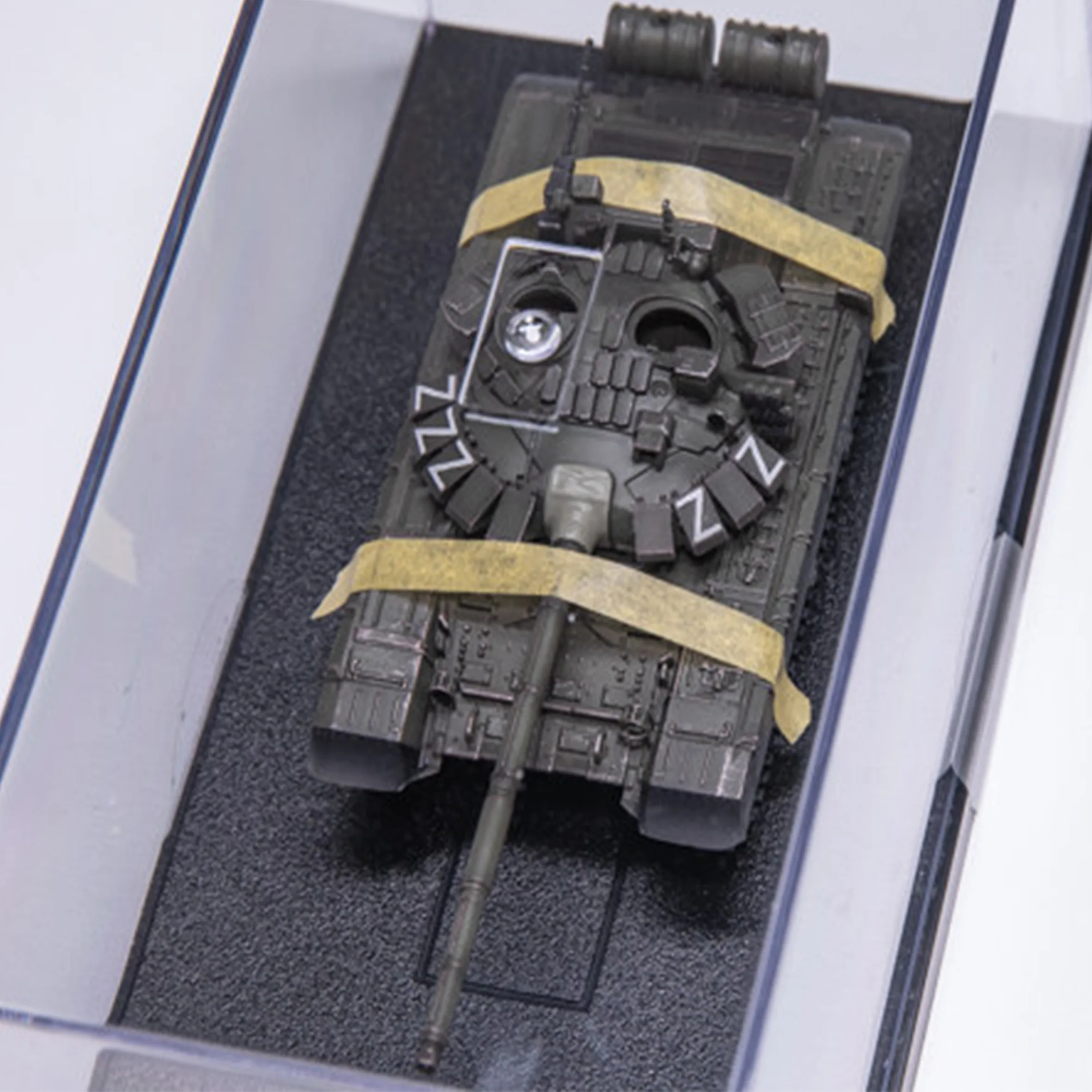 

1: 72 AS Russian T-72B3 main battle tank model (turret Z body slogan) static finished model
