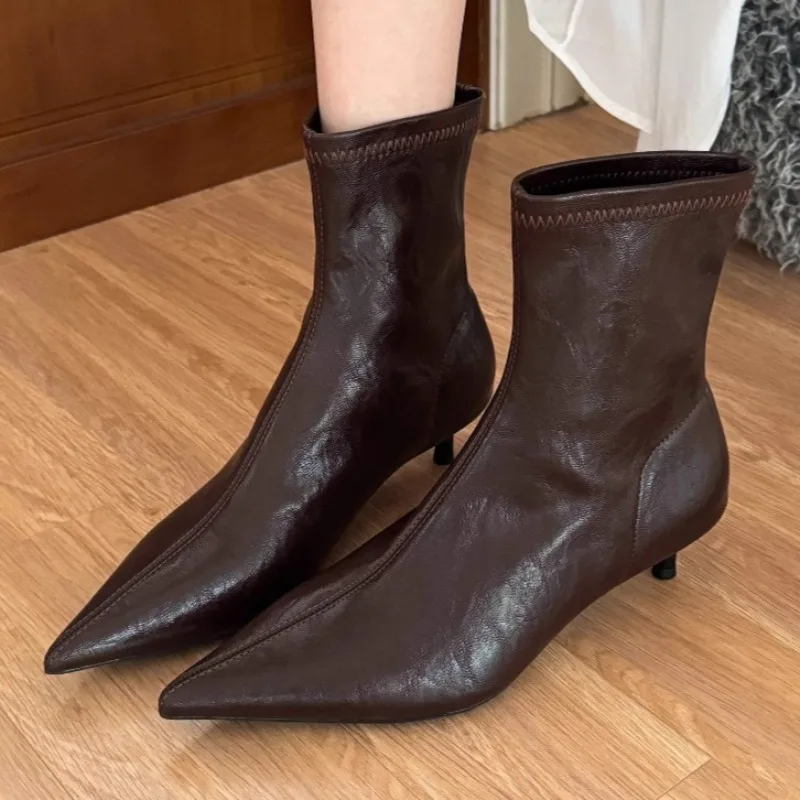 

2025 New Pointed Toe Ankle Boots Fashion Mid Heels Sexy Shoes Designer Elegant Winter Short Boots Classical Party Pumps Zapatos