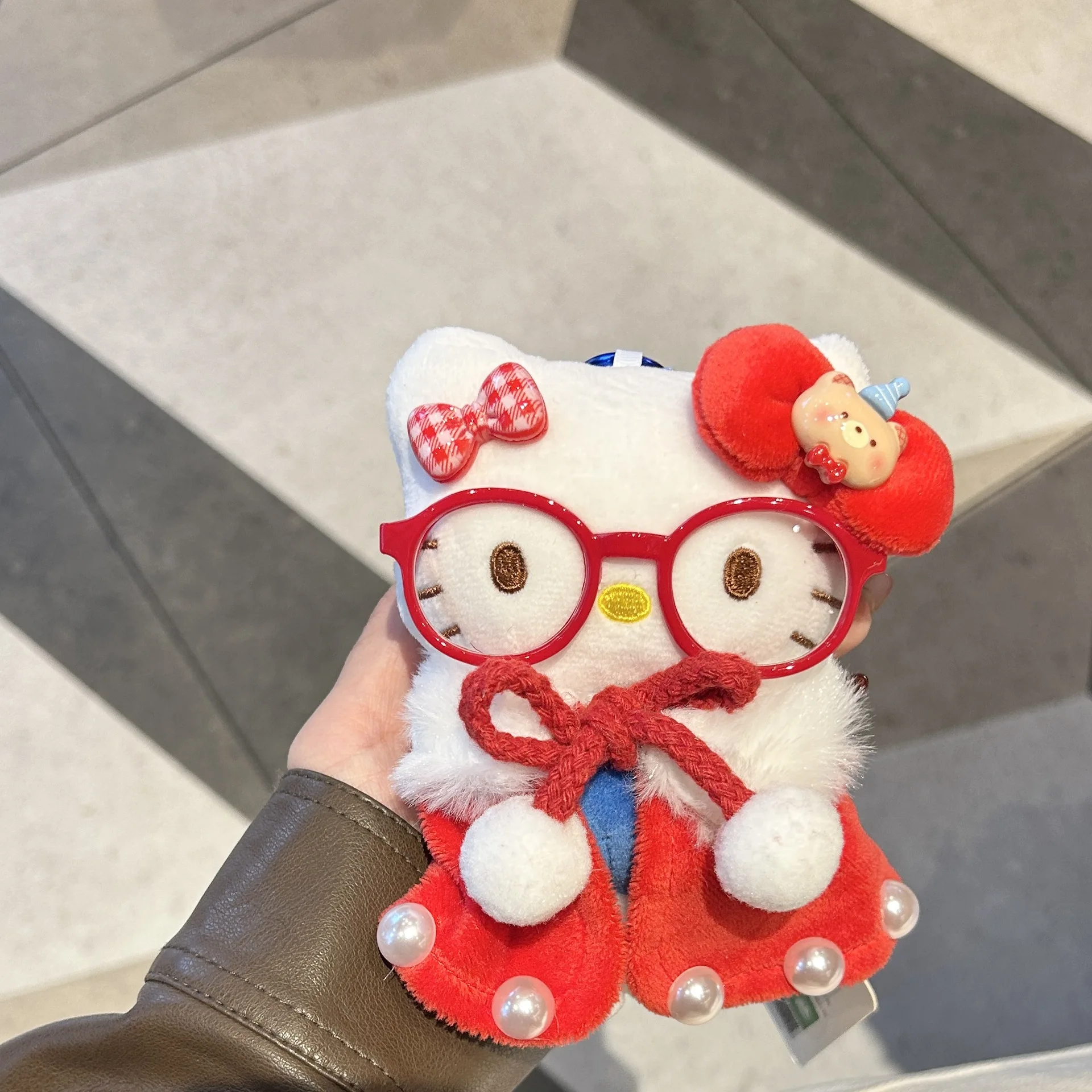 مرحبا كيتي المفاتيح سترة وزرة دمية حقيبة التبعي المفاتيح هدية الإكسسوارات العصرية