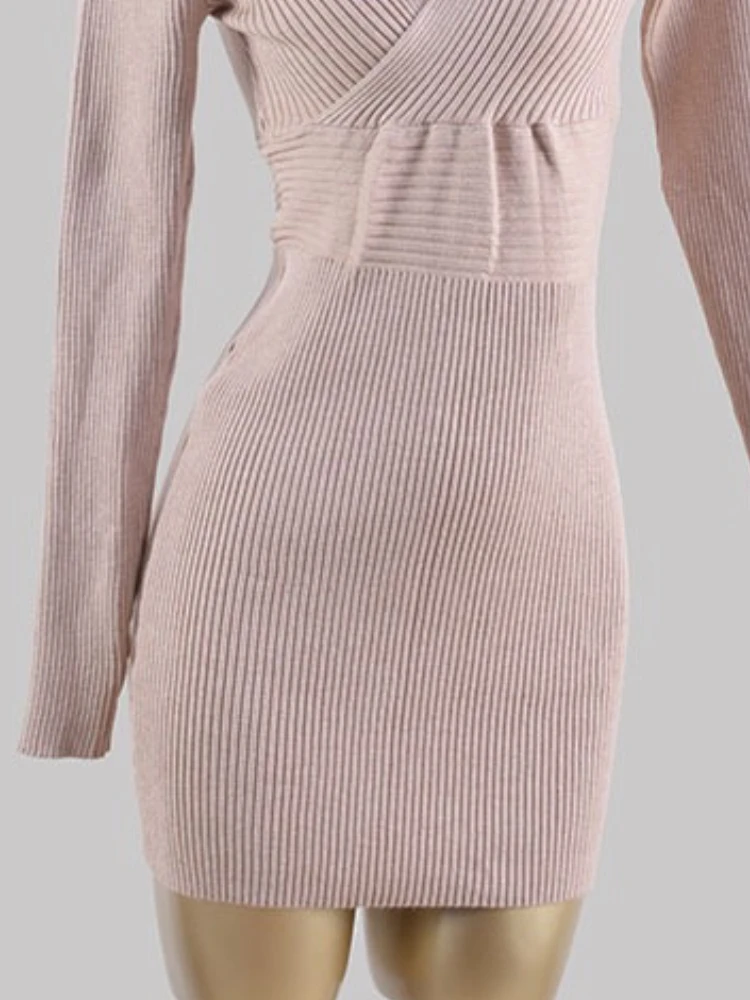 ชุดเดรสเซ็กซี่หรูหราสำหรับผู้หญิง ฤดูใบไม้ร่วง คอวีลึก แขนยาว ทรงเข้ารูป เอวสูง สไตล์มินิเรโทรเก๋ไก๋ เหมาะสำหรับงานปาร์ตี้และคลับ