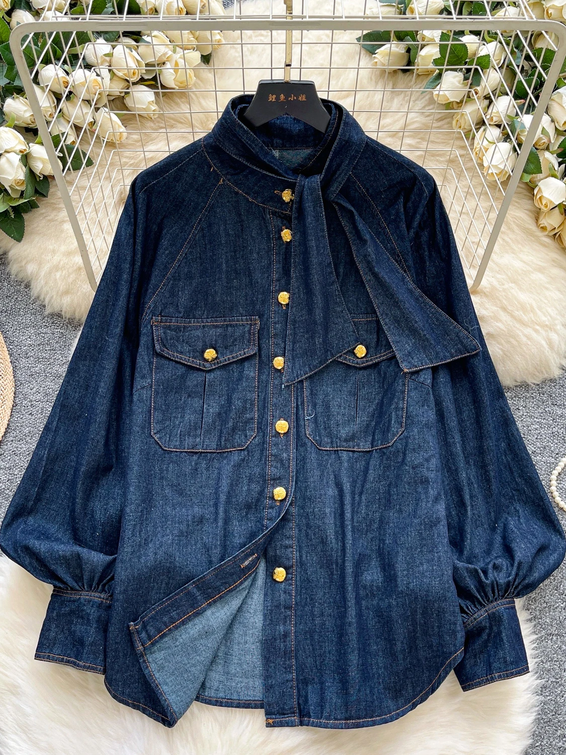 

Casual Loose Women's Denim irt Faionable Belted Slimming Metal Bule Long Sve Top for Commuting in Autumn 2025