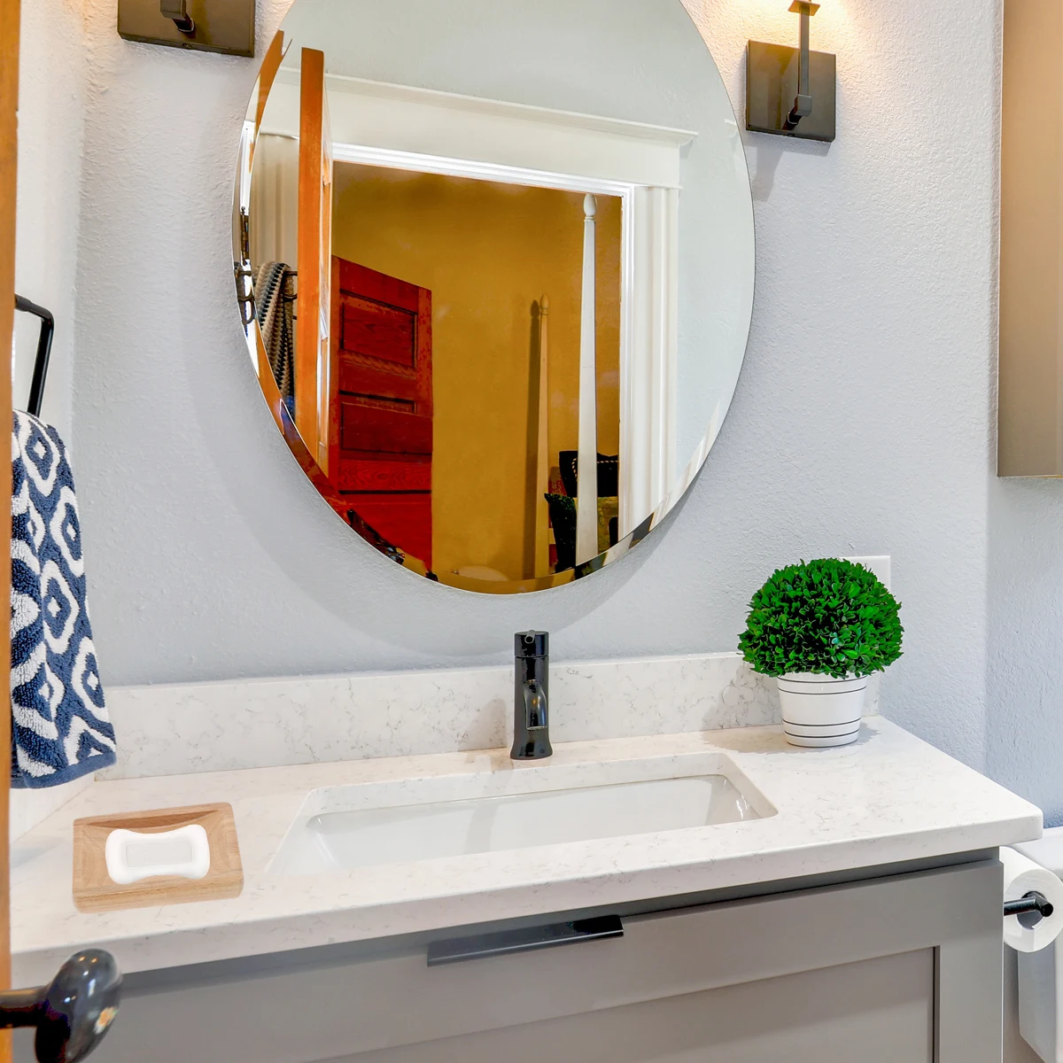 

Wooden Dish Holder Tray for Bathroom Countertop Better Draining Keeps Soap Clean Extend Life Portable Soap Box