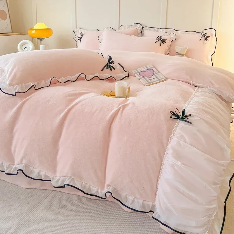 

Korean Princess Style With Black Bow Lace Ruffles Pleat Velvet Fleece Bedding Set Plush Fabric Duvet Cover Bed Sheet Pillowcases