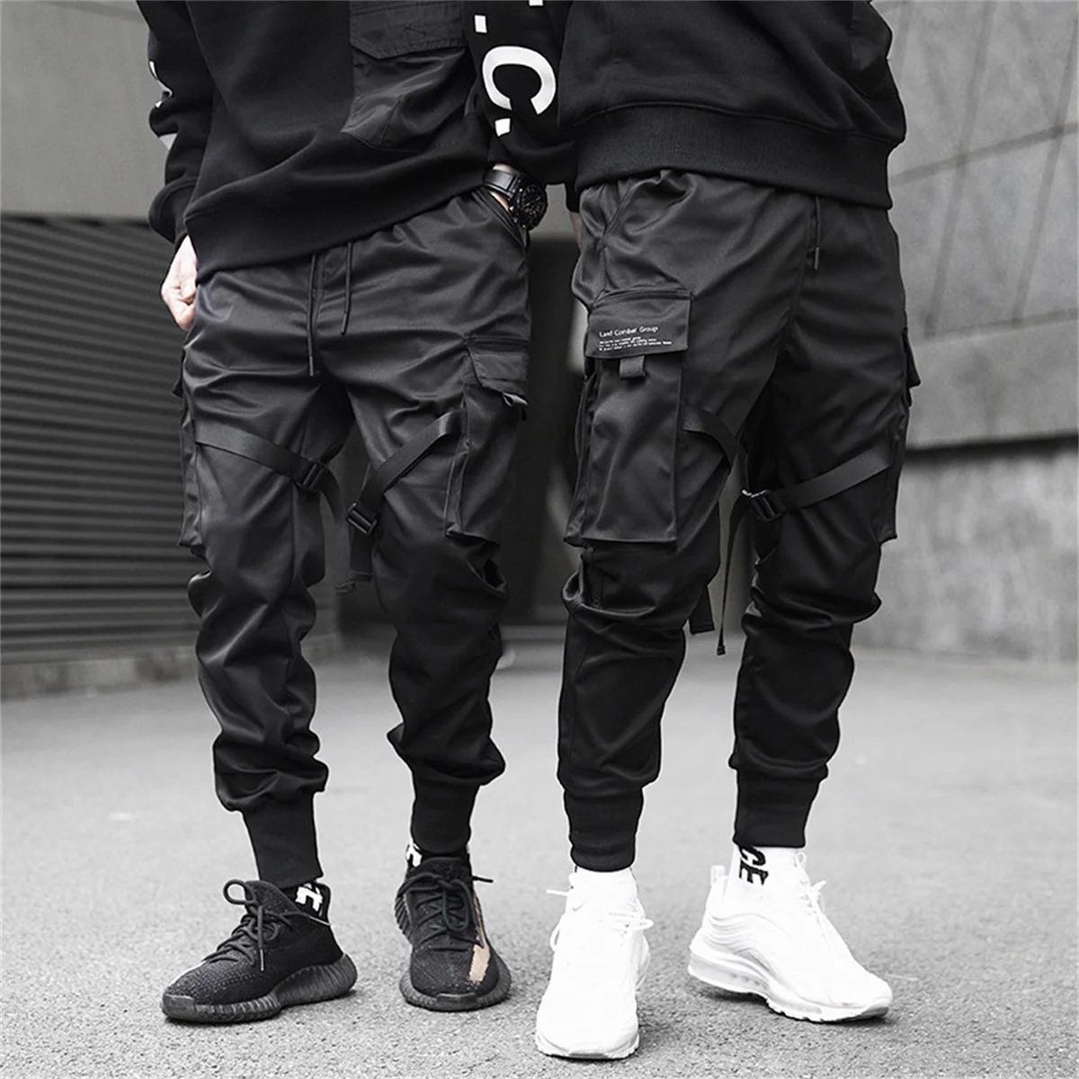 Czarne spodnie hip-hopowe Cargo Letnie wszechstronne spodnie marki Moda Luźne gotyckie koreańskie spodnie dresowe Streetwear Mężczyźni