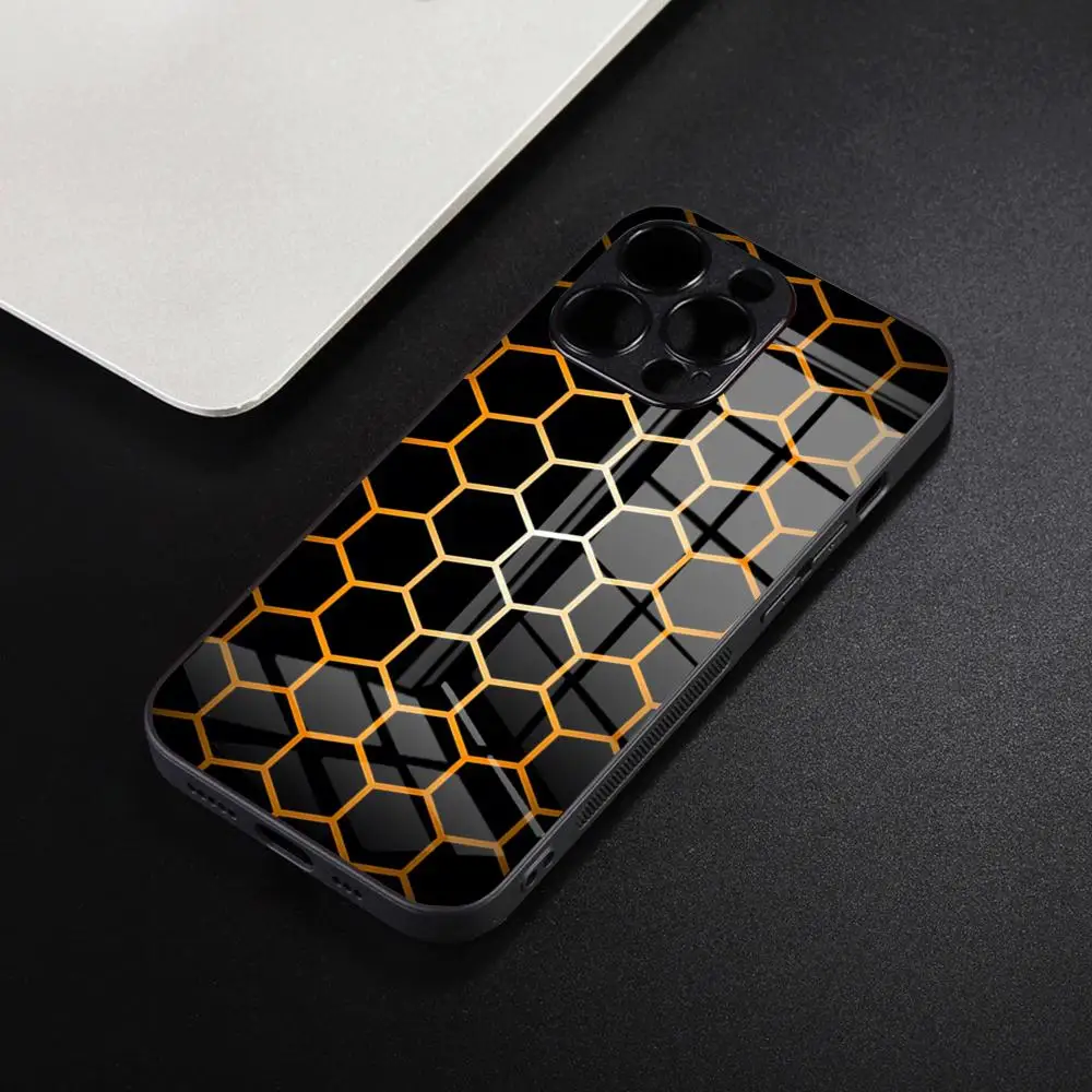 حافظة هاتف ثلاثية الأبعاد على شكل قرص العسل لهاتف آيفون 16 15 14 Pro 13 12 11 Mini XR Max 6 8 7 Plus SE 2022 تصميم زجاجي كوف
