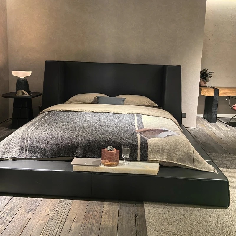 

Floor-to-ceiling double bed fashion pioneer retro personality three-dimensional black art modeling