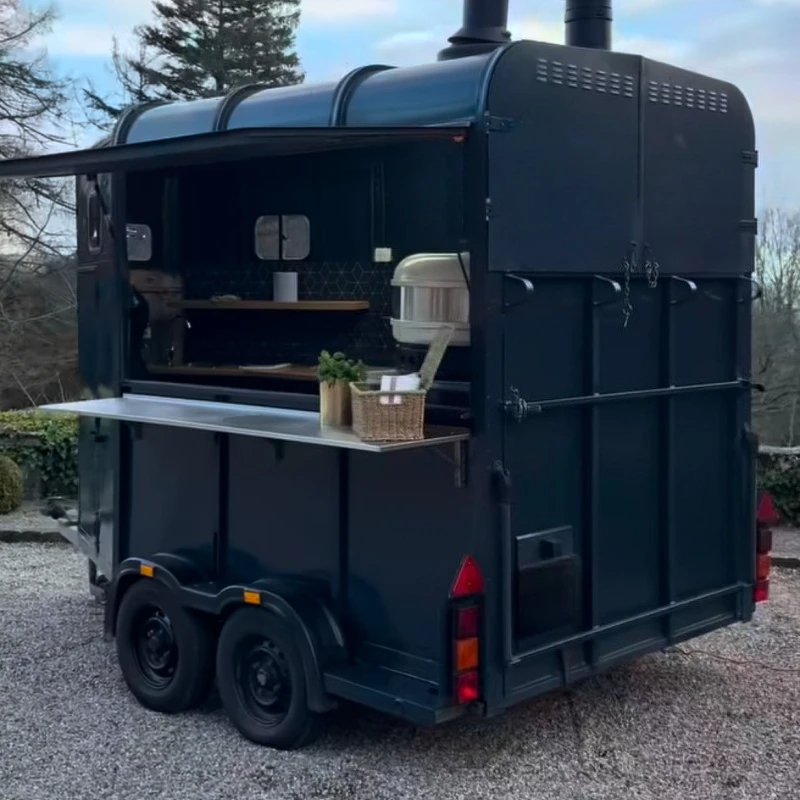 Remolque de Comida Redondo Estilo Airstream, Cocina Móvil con Gran Mostrador de Servicio, Diseño Plegable para Ahorrar Espacio, Servicio de Catering Móvil