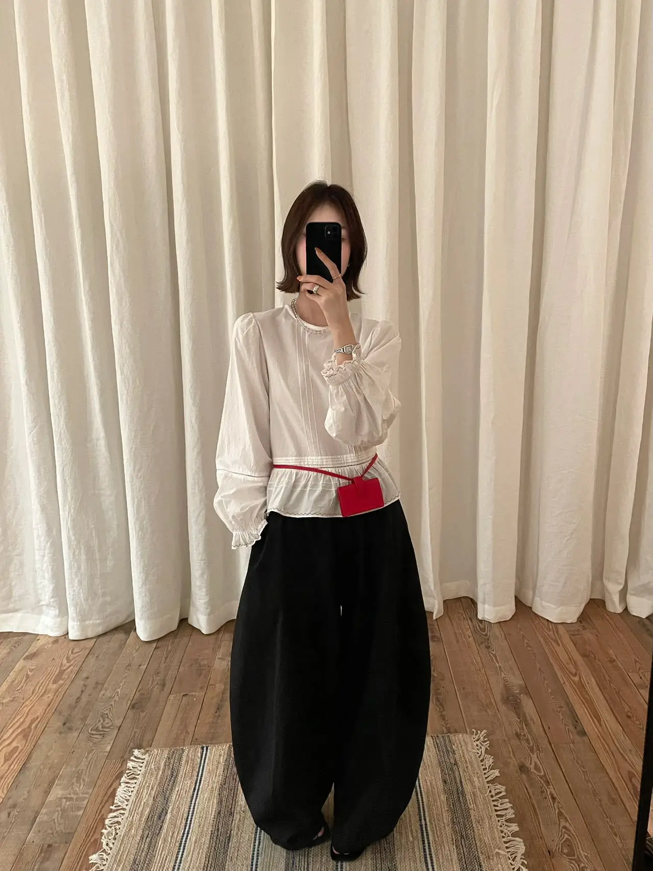 

Lilian Long Sve irt Women's Ele Pleated Hollow out Lace Hemline Versatile Commute Sle Loose Fit Breathable Skin-Fr...