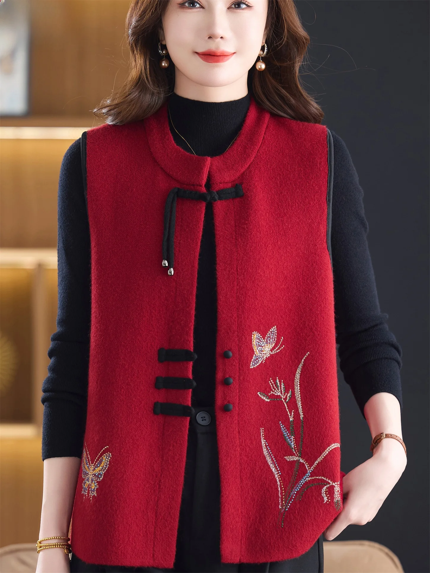 

Retro Embroidered Flower Knitted Vest Chinese Sle Sweater Coat for Mom andma Autumn Winter Outerwear Warm Woolen Jaet