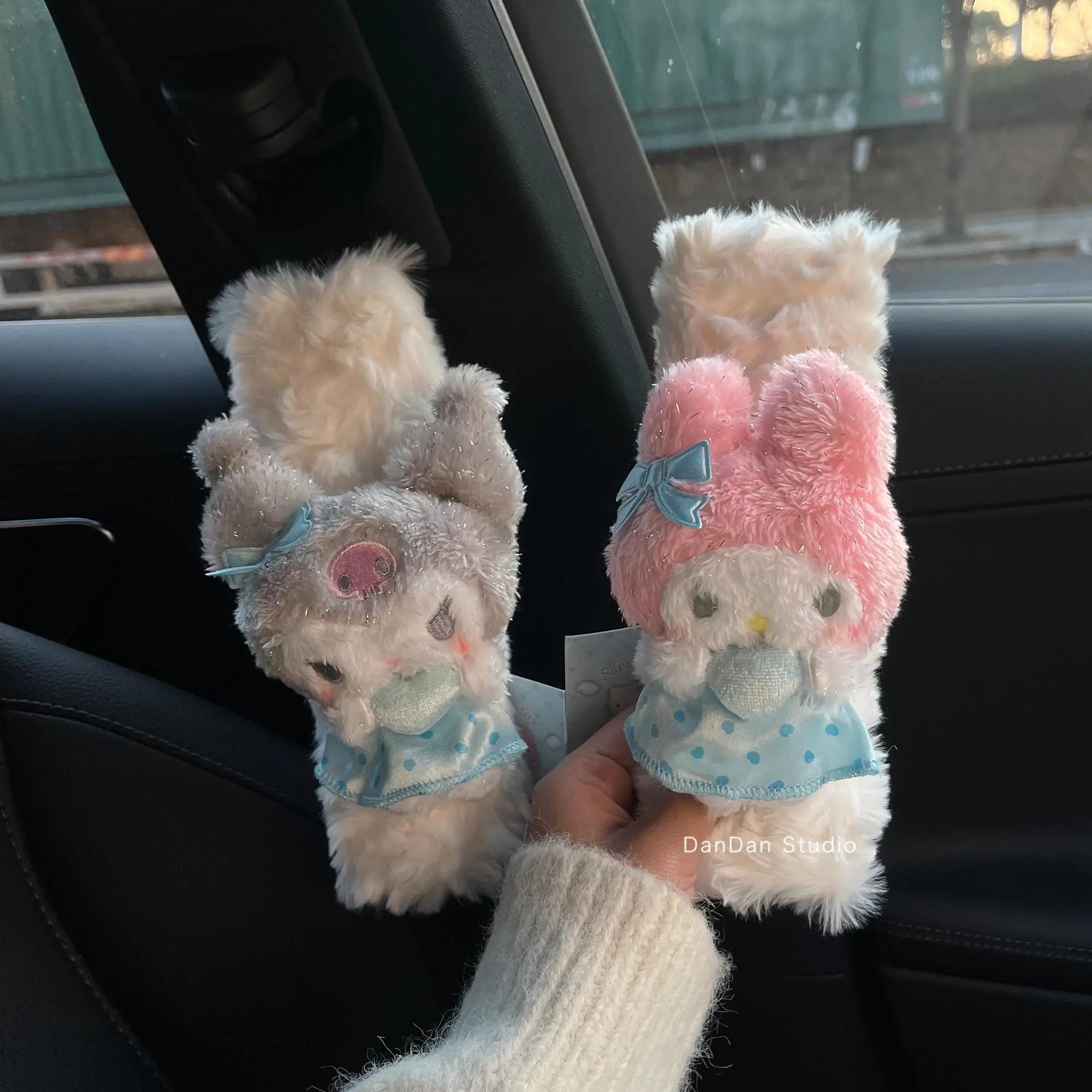 

Hello Kitty Car Seat Belt Shoulder Cover Cute Cartoon Soft Cute Girl New Car Gift
