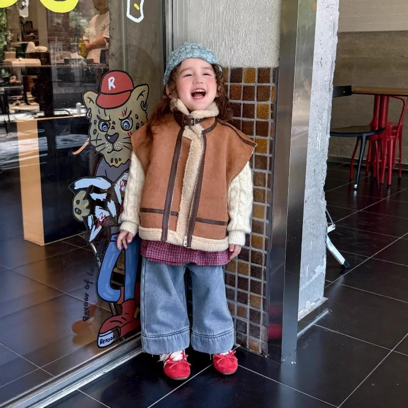 

Жилет для девочек и мальчиков, осень-зима 2022, корейский стиль, модный модный классический лоскутный теплый толстый замшевый коричневый жилет на молнии