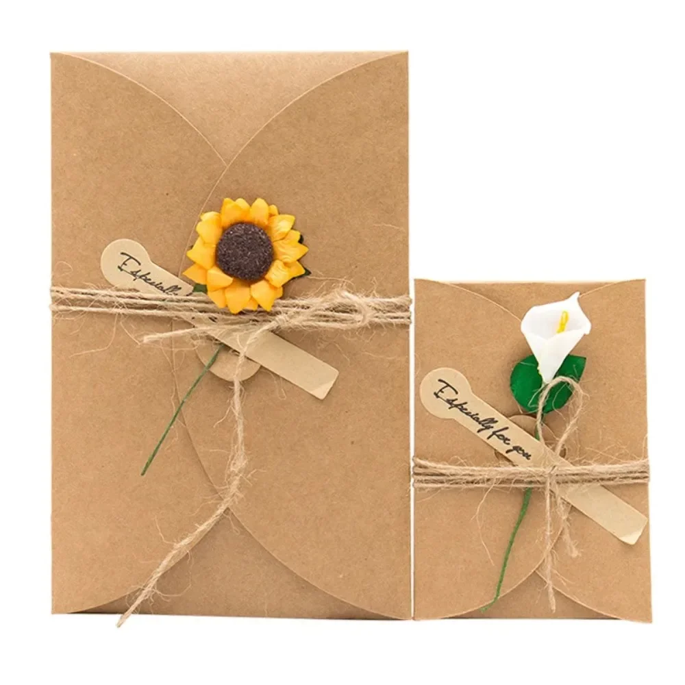 Vintage Kraft Paper Handmade Dry Flower Greeting Card Creative DIY Blessing Festival Greeting Card Invitations Party Supplies