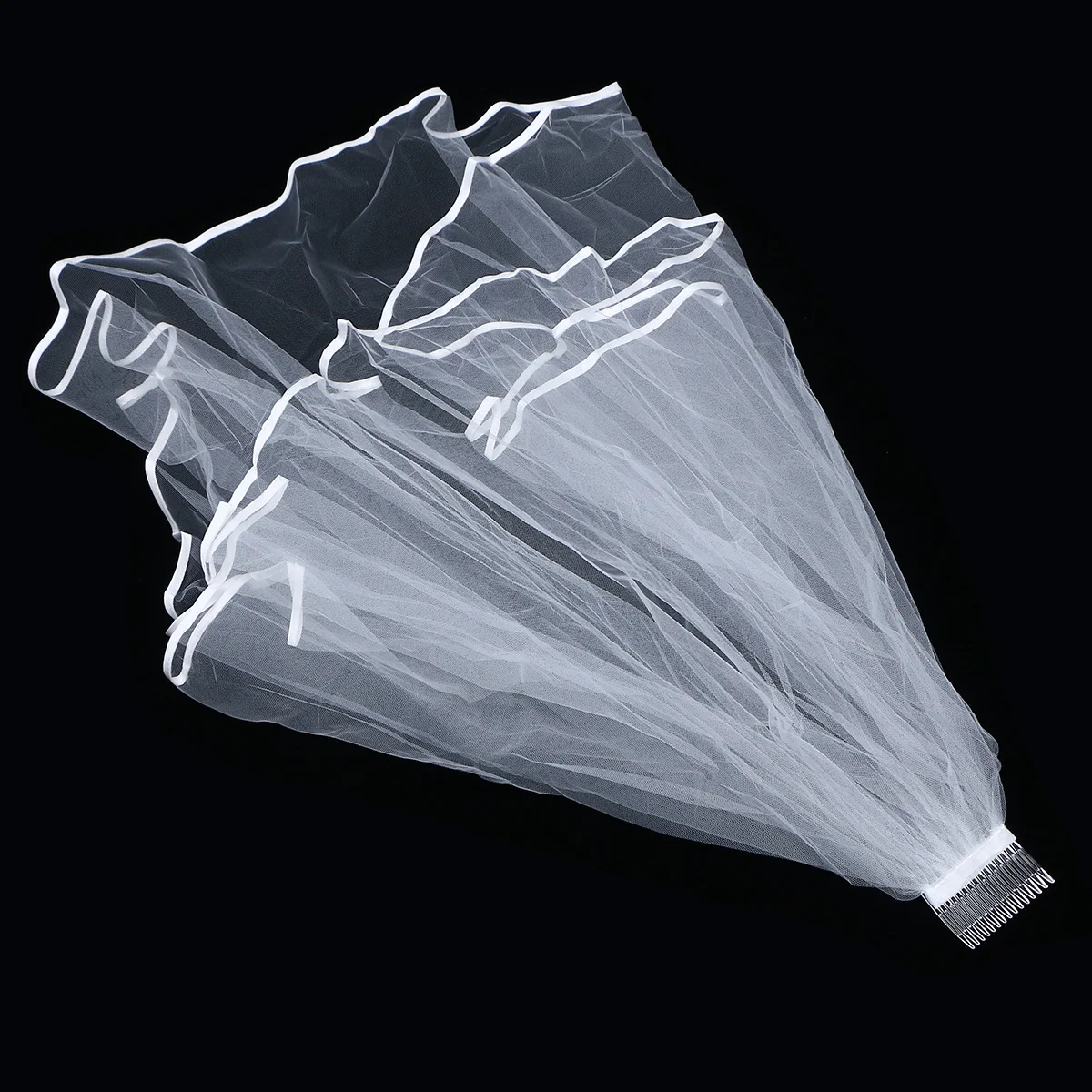 

Bridal Wedding Veil With Comb 2 Tier Elegant Lace Headpiece For Bridal Dress Beige Simple Classic Style Perfect Ceremony