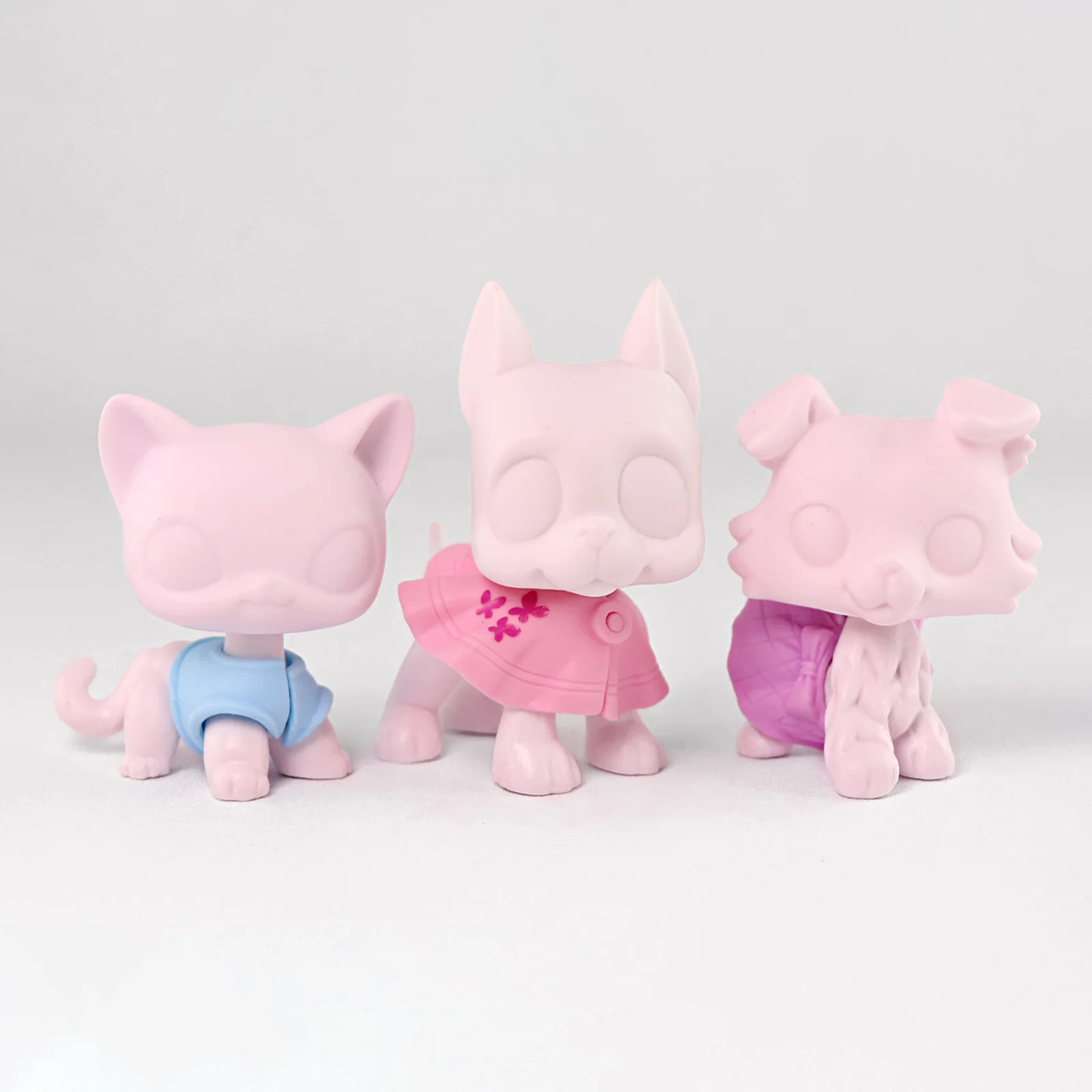 

3 Pcs Toys Minilpsshop white Ornaments that Can Be Colored By Oneself and Paired with Random 5Pcs Skirt Accessories ﻿for lps