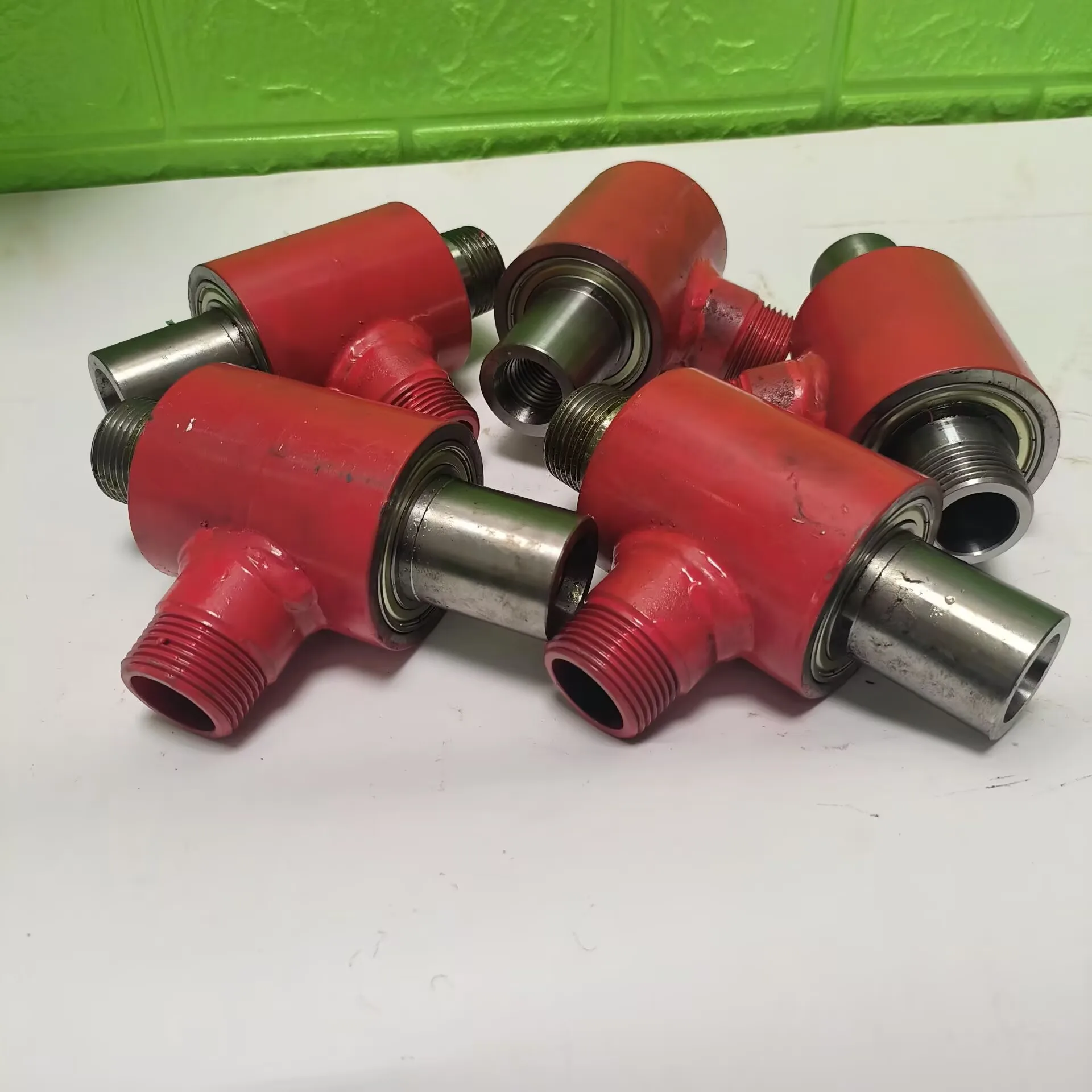 

For sewage discharge Specialized for sewage slurry High quality 1 inch drilling water injector and drilling rig accessories