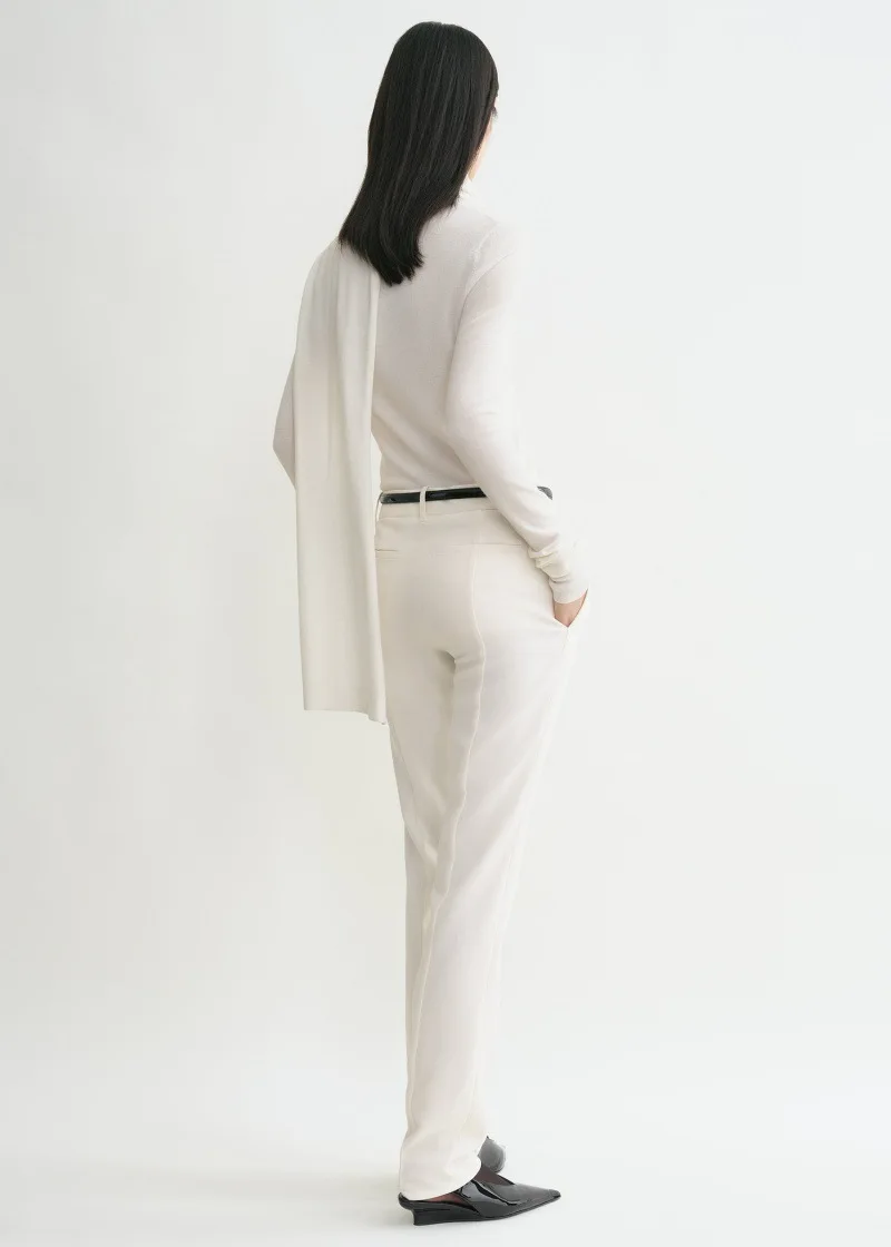 

Свитер с воротником-шарфом, женский тонкий стиль, ранняя осень 2024, новый топ с лентой и длинными рукавами