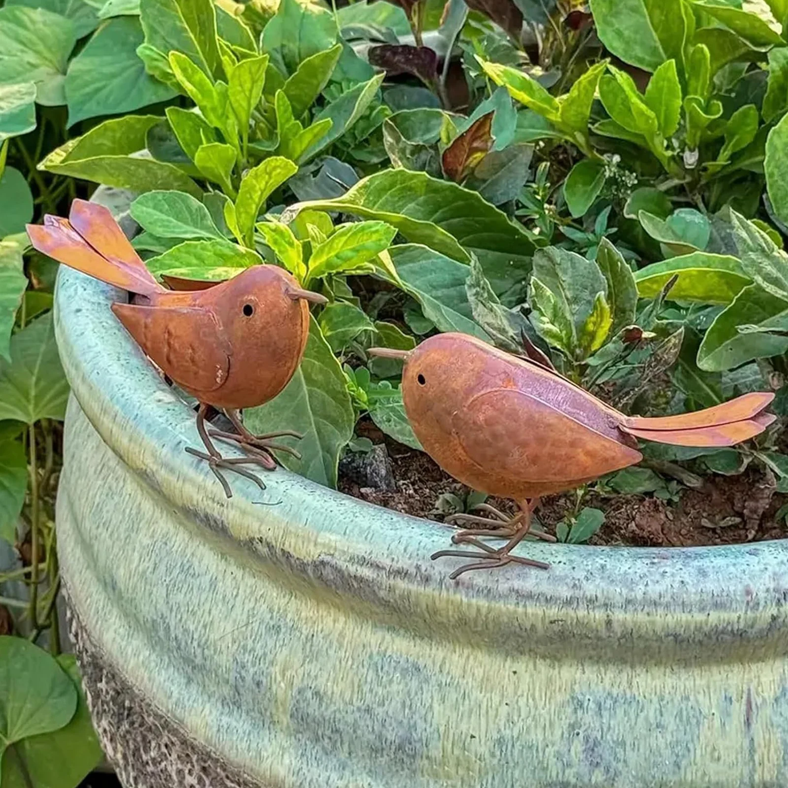 2Pcs Iron Bird Figurine Vintage Metal Bird Ornament Decorative Songbird Figurines Metal Birds Yard Decor for Yard Patio Lawn