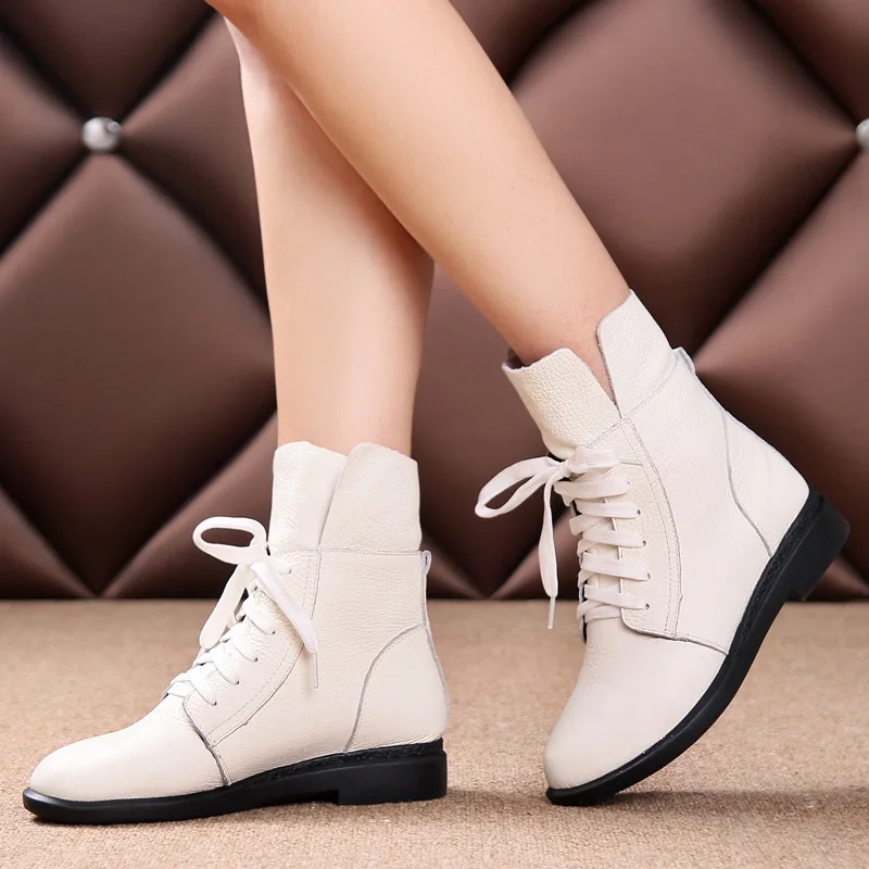 Genuine Leather Chelsea Boots Rivet 2021 Winter Warm Fur Snow Boots Woman Flat Lady Casual Shoes Snowboots Ankle Boots sdc