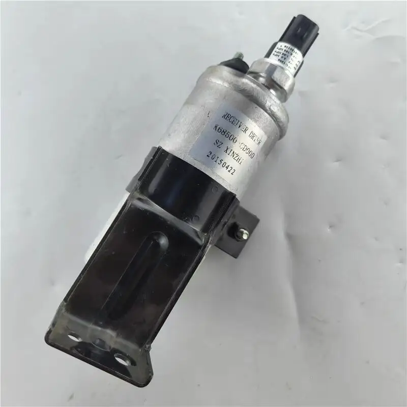 Auto parts High quality Condenser Receiver Drier &  A/C Pressure Switch for Roewe W5