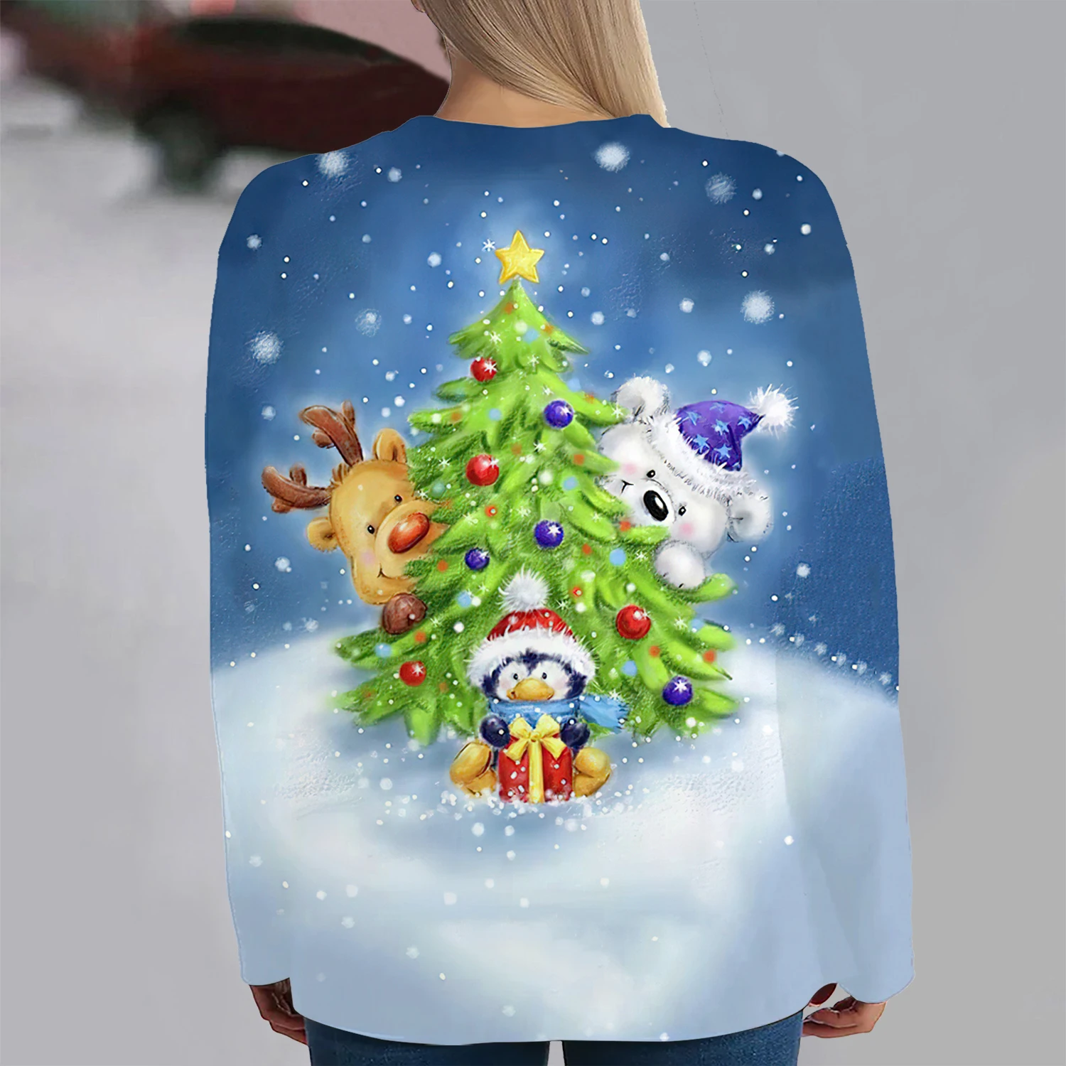 Christmas tree Sweatshirt Soft and Comfortable Long Sleeve Crew Neck Design for Casual Wear - Perfect for Ladies and Girls Wom