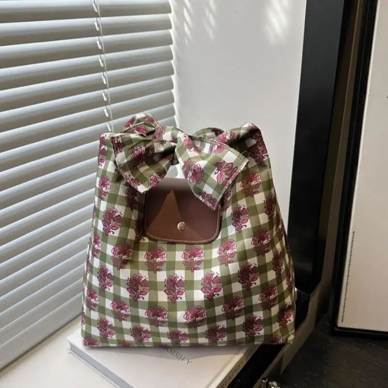 Geblümte Gingham-Canvas-Tragetasche mit Schleifengriff, Leder-Druckknopfverschluss, Große Kapazität für den täglichen Arbeitsweg, Einkäufe und Reisen – Detail 11
