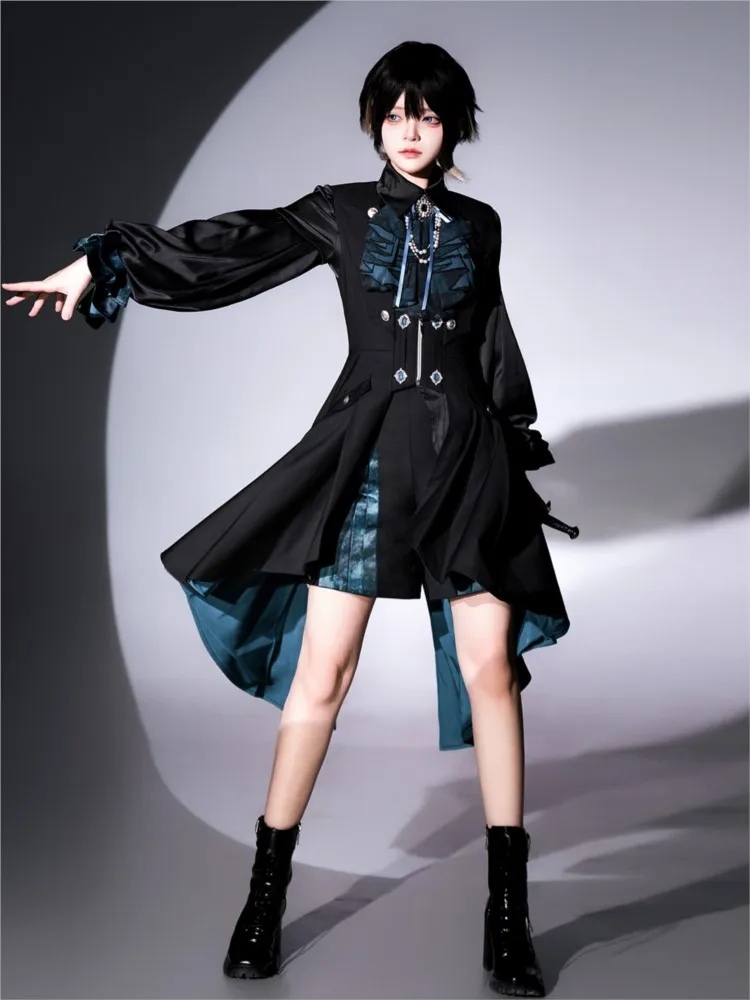 

Elegant and stylish design dress shorts set