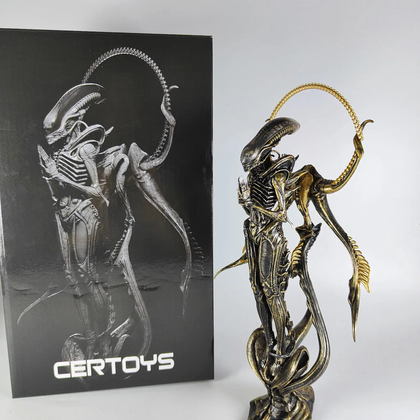 Alien Xenomorph Buddhism PVC Figure Collectible Model Toy.