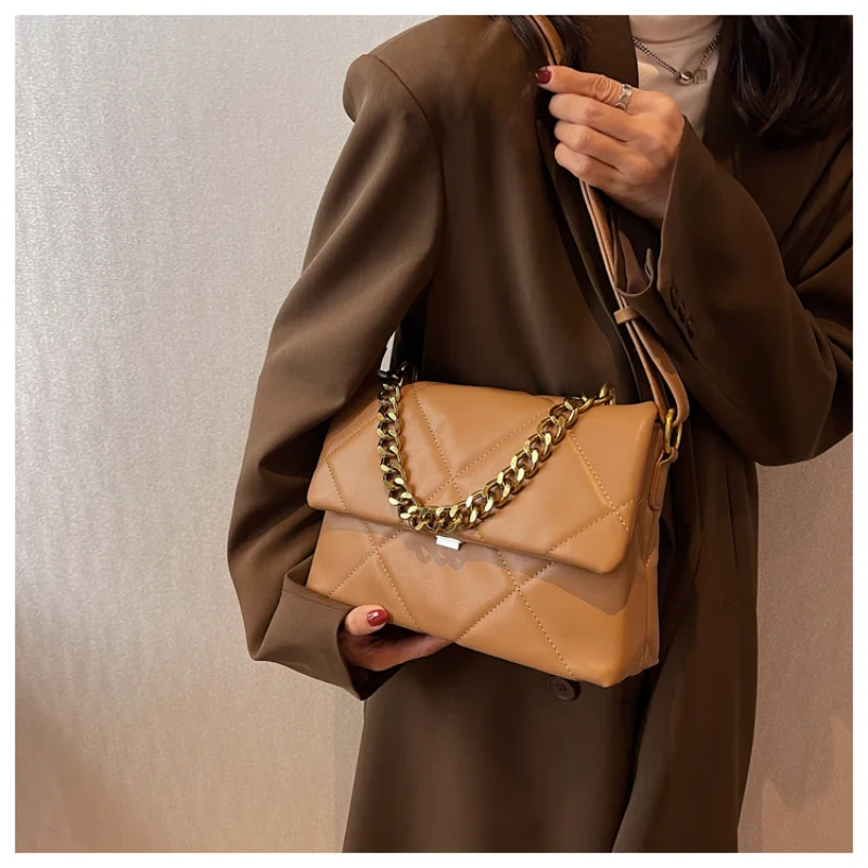 

2025 Textured Vegan Leather Square Crossbody Bag Designer Chain Strap Shoulder Purse for Women Spacious Work Commute Bag