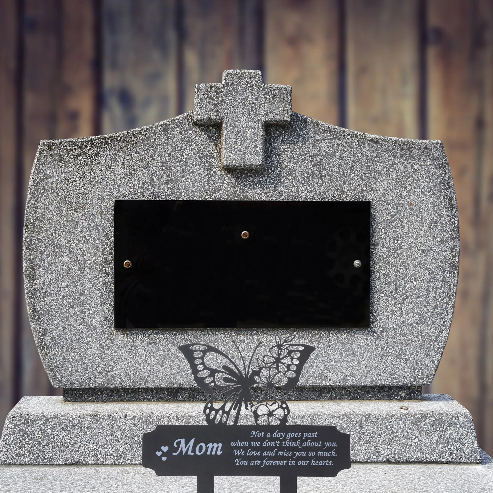 Butterfly Memorial Stake Waterproof Outdoor Grave Decoration for Cemetery Honoring Beloved Mom Garden Remembrance Metal Stake