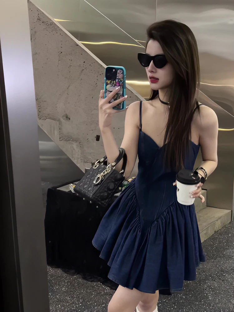 

Retro Denim Halter Dress Women's Sleeveless Slim Fit Fishbone Puffy Skirt Summer New Style Vacation Feel Waist Shaping