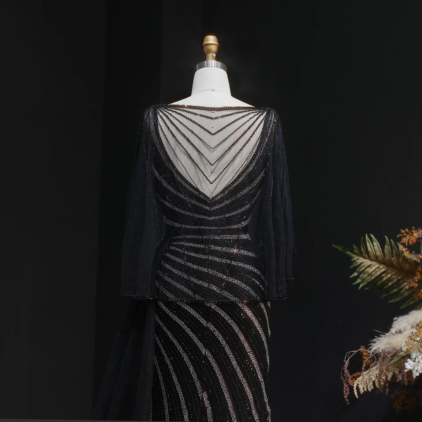 Sharon Said Luxuriöses Schwarzes Abendkleid, Lang, Perlenbesetzt, V-Ausschnitt, Cape-Ärmel, Elegante Ballkleider, Hochzeitsfeier, Damen, SS063, Maßanfertigung – Detail 11