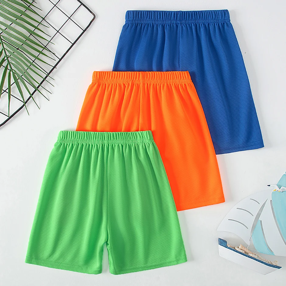 3-teiliges Set Kinder-Sommer-Shorts mit mehrfarbigem Buchstabendruck, lässige Sportshorts für Jungen, atmungsaktive Babyhosen – Detail 4