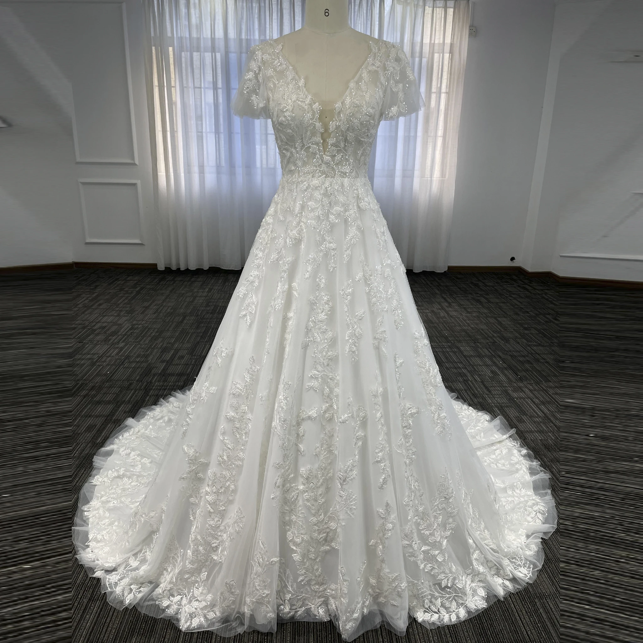 Rosymae A-lijn Bruidsjurk Kant Korte Mouw Diepe V-hals Trouwjurk Elegant Silhouet voor Bruiden robe de mariées