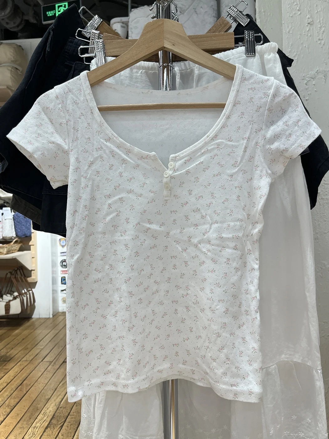 

Floral Henley T-shirt Women Summer Clothes 2025 Short Sleeve Cotton Casual Tee Shirts Girls Sweet Y2k Slim Tees Tops T-shirts