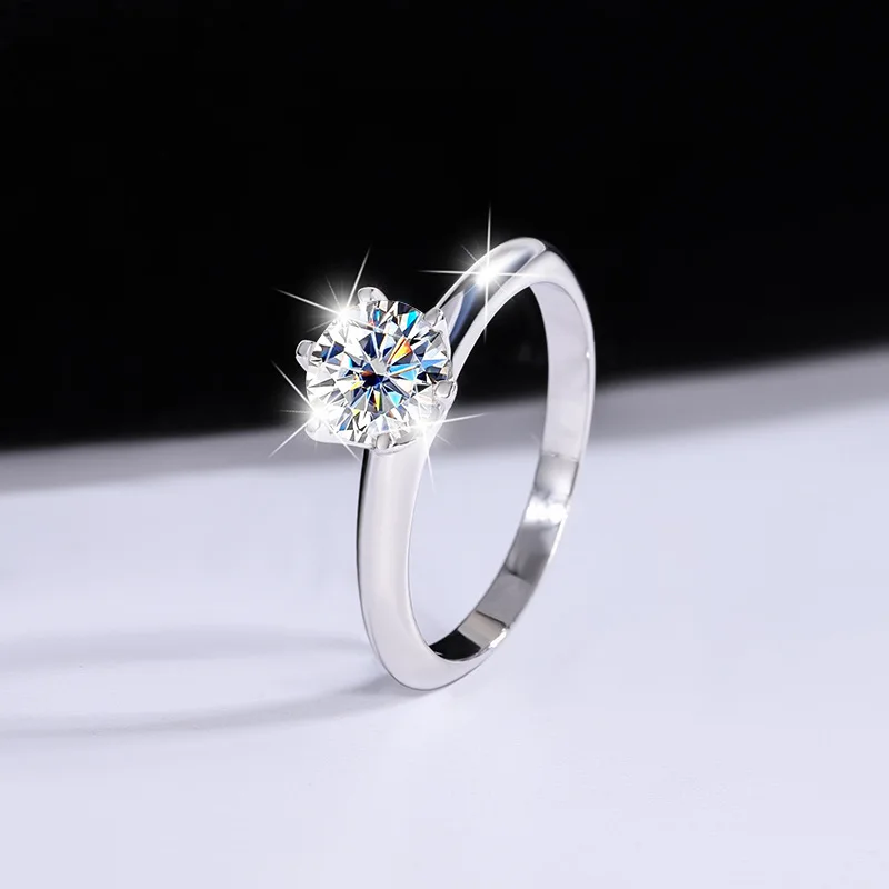 

High-quality Silver Ring, Six-prong Moissanite Ring, Ladies' Ring, Classic Six-prong Crown Engagement Ring Gift