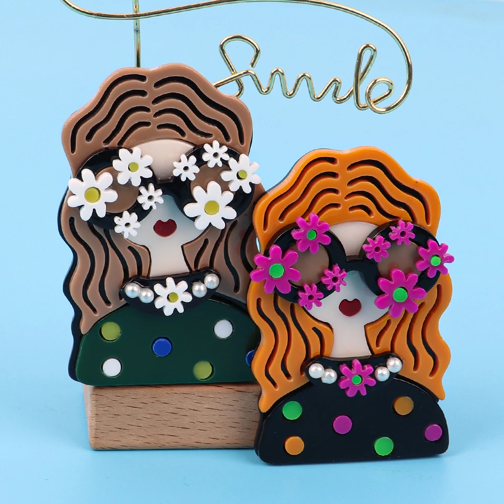 New Flower Glasses Lday Acrylic Brooches for Women Cute Long Hair Female Brooch Badge Pins Casual Jewelry Cutsome Accessories