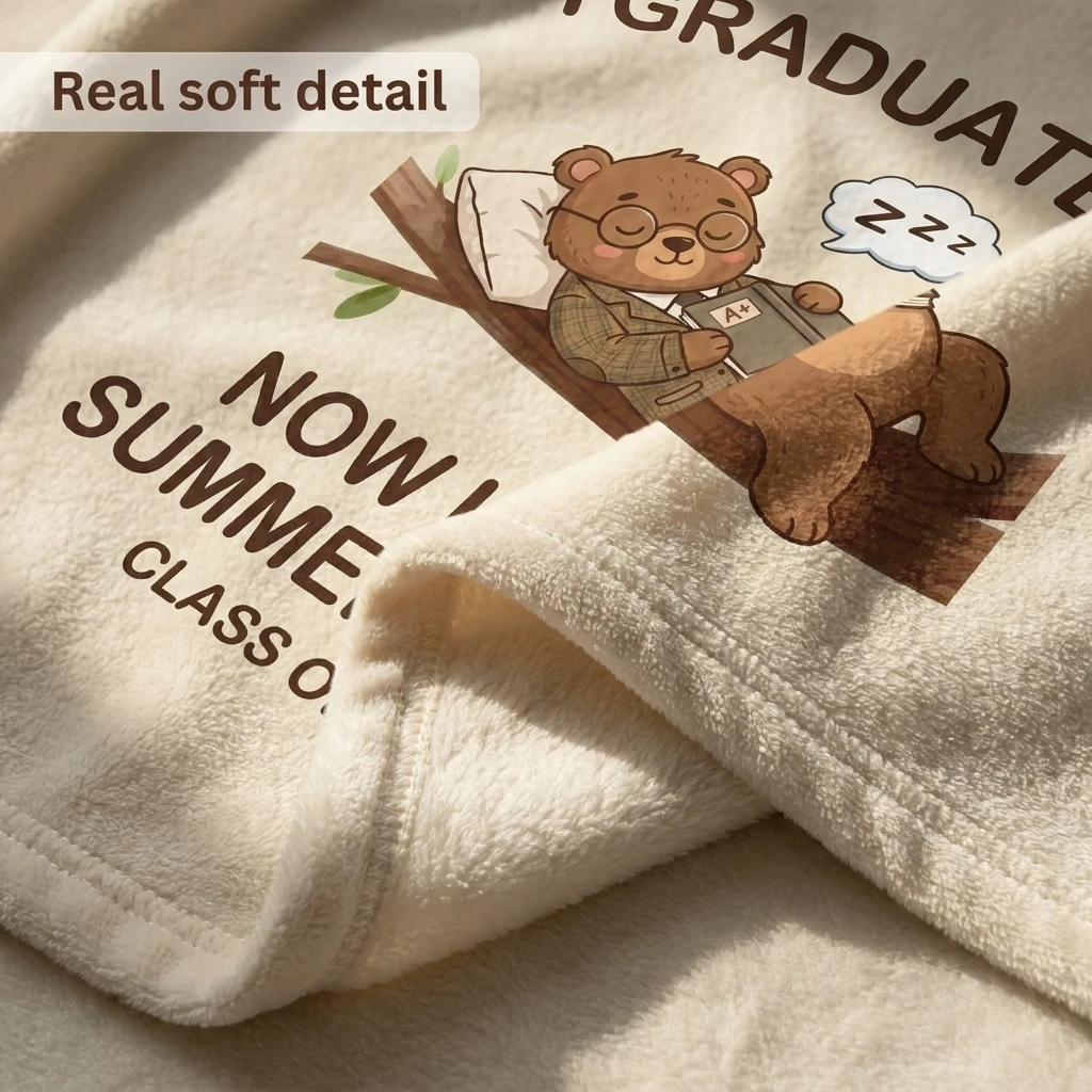 Graduated Bear Summer Break Class Of 2026 Flannel Throw Blanket, Funny Graduation Soft Cozy Blanket For Sofa Bed Home Decor Gift
