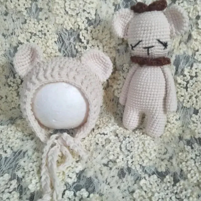 2pcs/sets Baby Photography Accessories Handmade Soft Wool Knitting Single Hat and Bear Doll Suits Decor Studio Photoshoot Props